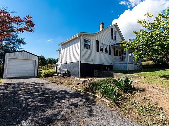 5th image of 555 S 18th St