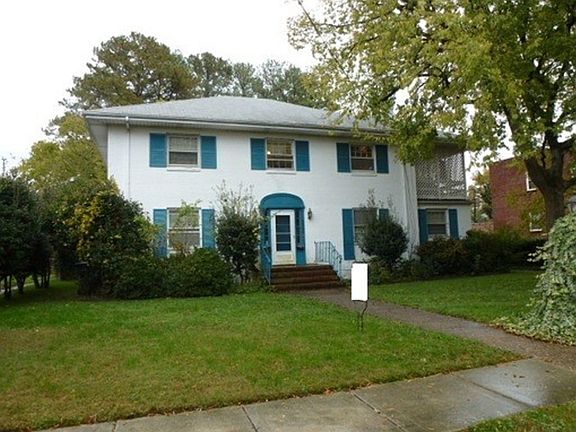 2nd image of 7710 N Shirland Ave #A