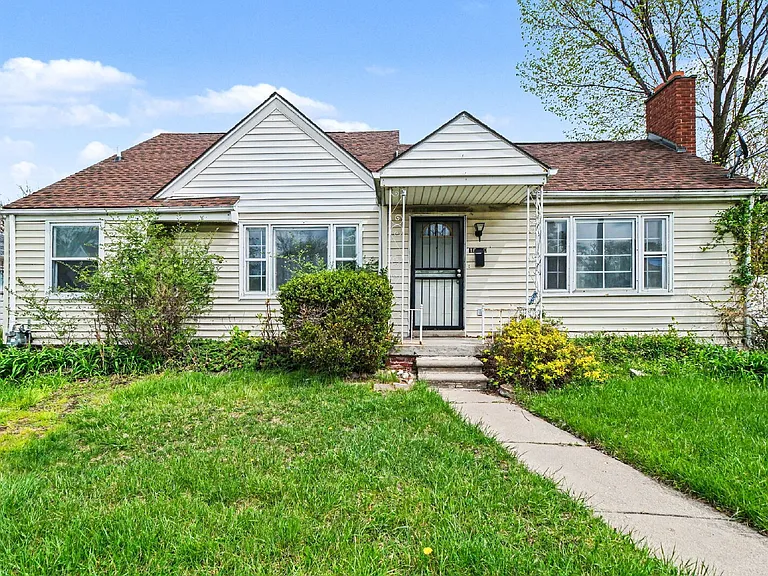 18630 Joseph Campau St — Photo 2