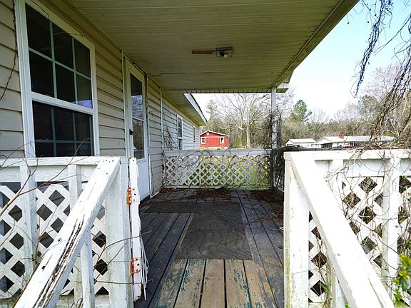 3rd image of 467 Cashtown Loop Rd