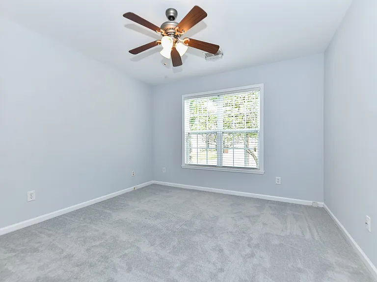 5011 Harness Ln — Photo 16