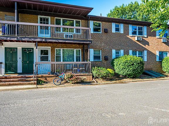 3rd image of 55 Gill Ln APT 28