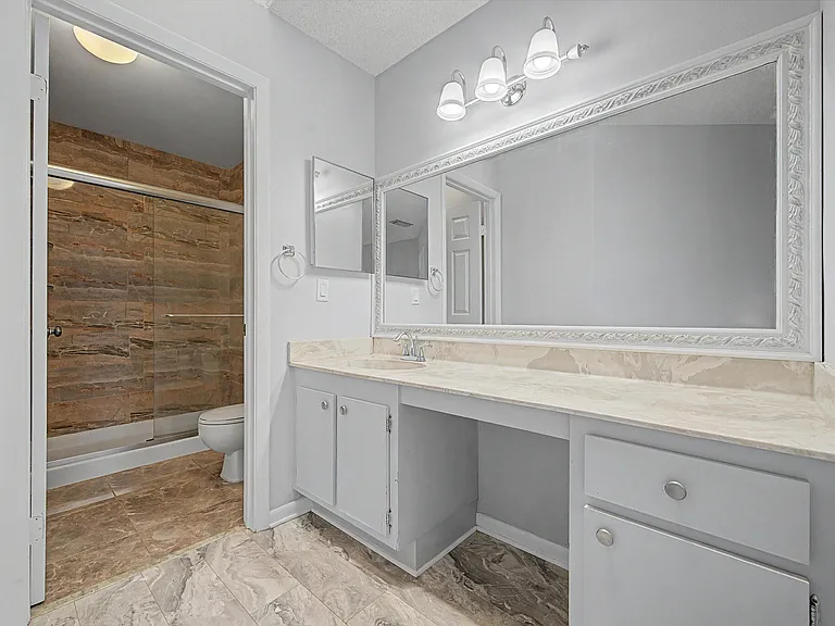 3386 Lucerne Park Dr — Photo 17