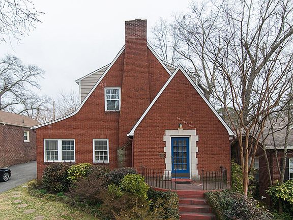 3rd image of 1628 N Hills Blvd