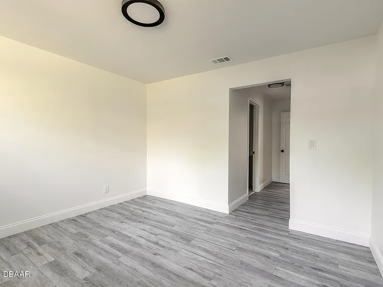 138 Kingston Ave — Photo 18