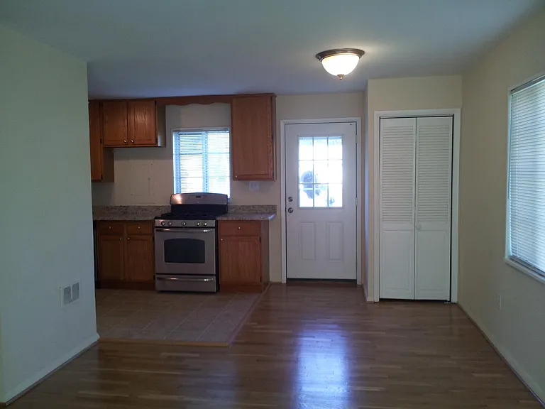 1835 Cherri Dr — Photo 5