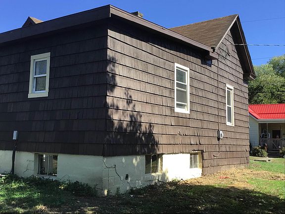 2nd image of 1126 Lowell St
