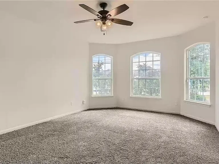 19708 James Manor St — Photo 8