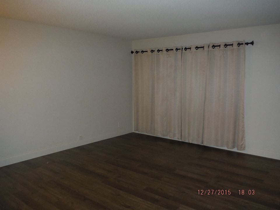 2nd image of 1052 Carob Way APT 12