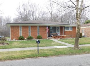 2233 Niagara Dr, Troy, MI 48083