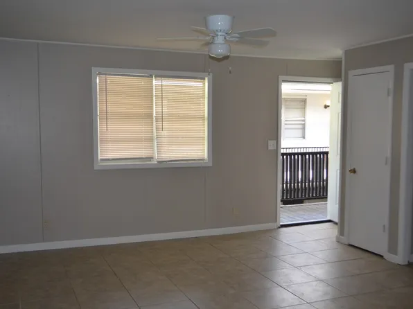 Marshall Street Apartments, 126 Marshall St #10, Jefferson City, MO 65101