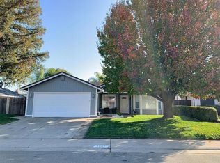 7607 Harmony Oaks Way, Sacramento, CA 95828