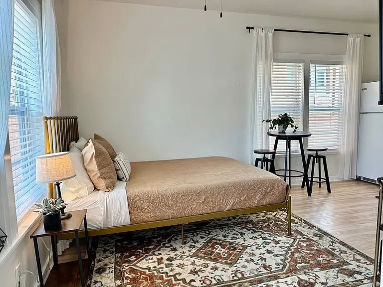 315 N 6th St #10 — Photo 5
