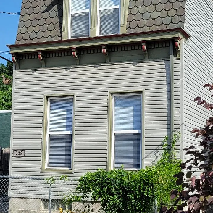 228 Forrest St #2