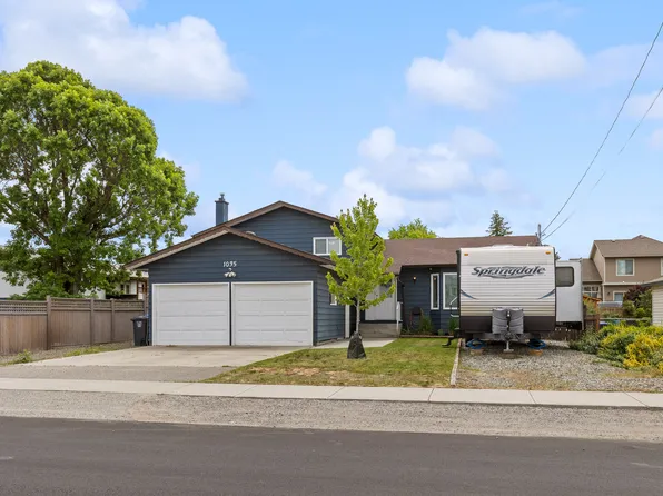 1035 Elwyn Rd, Kelowna, BC V1X 1P5