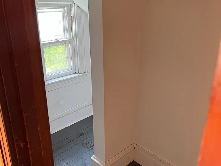 114 N Prospect St #B — Photo 20