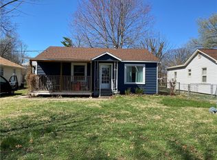 402 9th St, Rogers, AR 72756