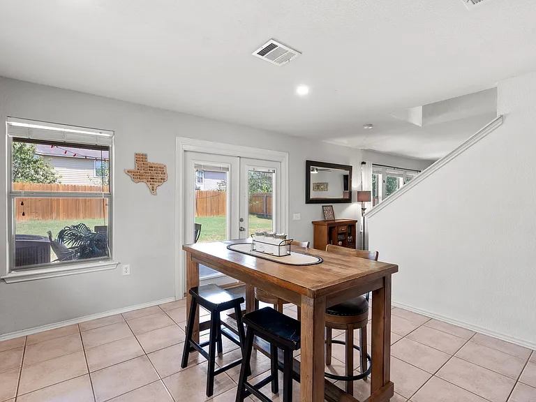 4611 Peach Grove Rd — Photo 4