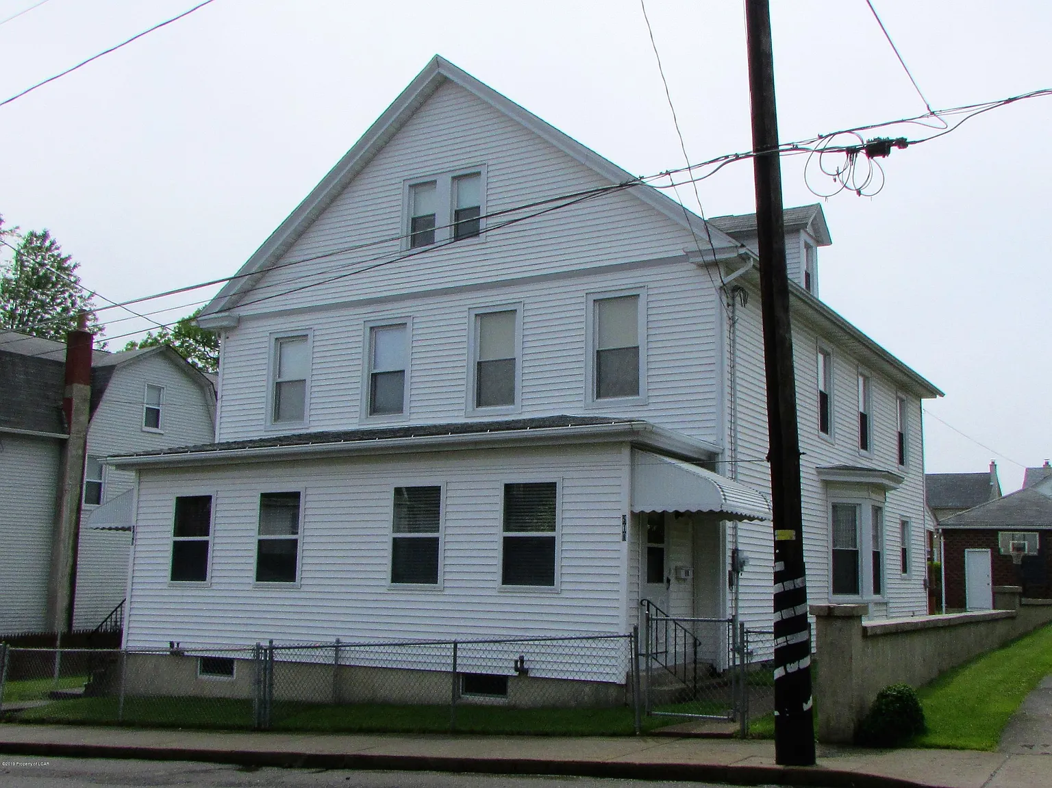 516 Vine St photo 1