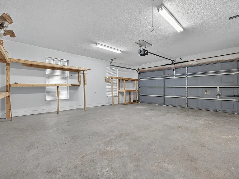 3 Neptune Dr — Photo 38