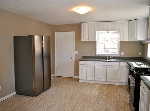 Side door, new lighting