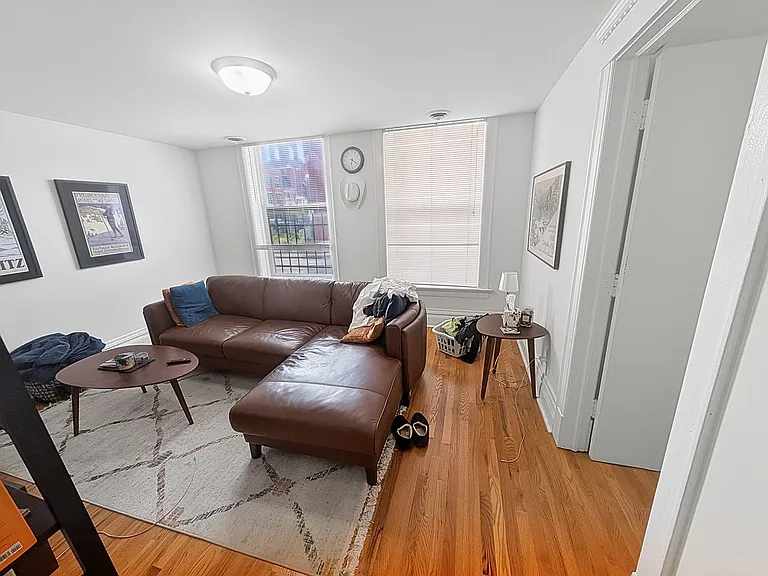 1609 N Leavitt St #1 — Photo 7