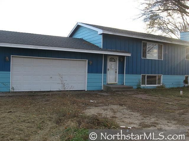 1st image of 8 Viking Blvd NE
