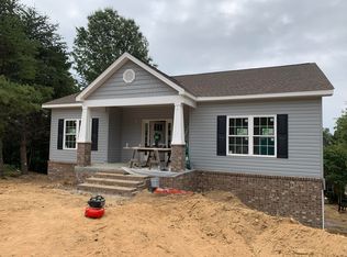 5198 Green Meadow Rd, Roanoke, VA 24018