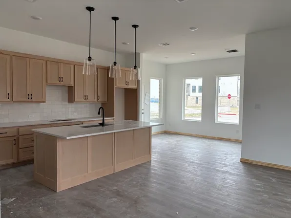 725 Kerrville Ln, Plano, TX 75075