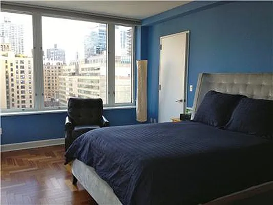 Rented by R New York | media 23