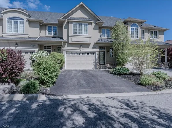 582 Stonehenge Dr, Hamilton, ON L9K 0B2