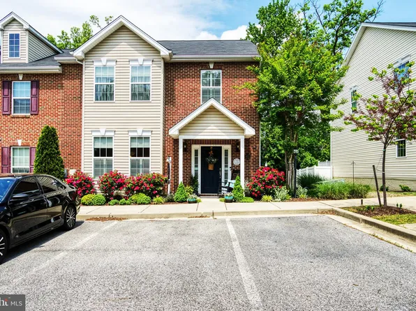 41 Hibiscus Ct, La Plata, MD 20646