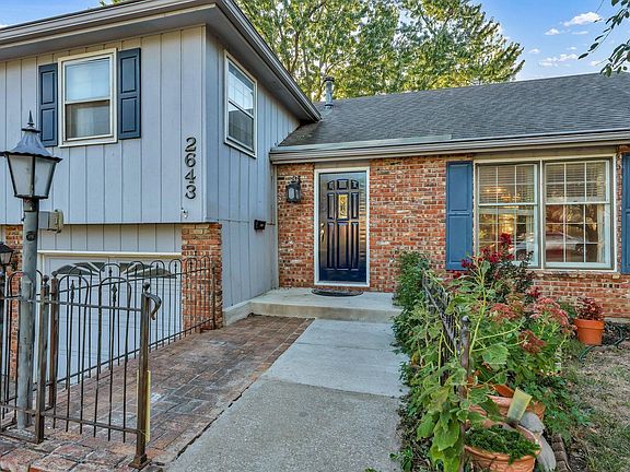 3rd image of 2643 Arkansas St