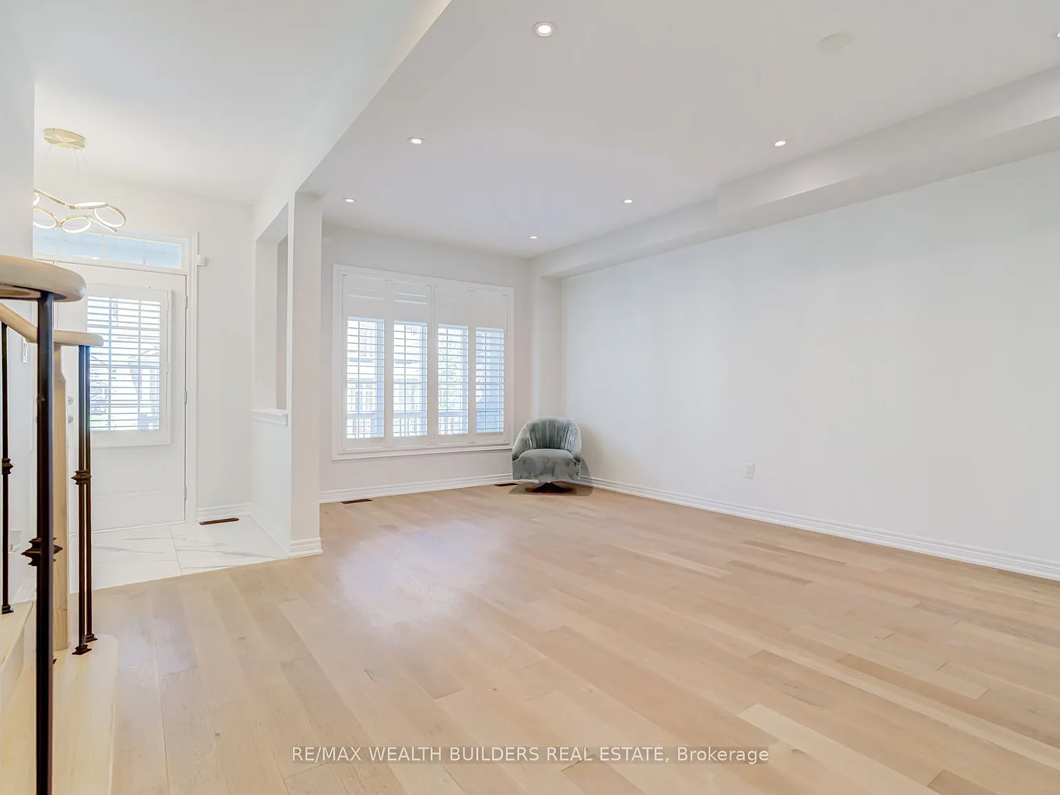 6 bed, $4,000 — Photo 4