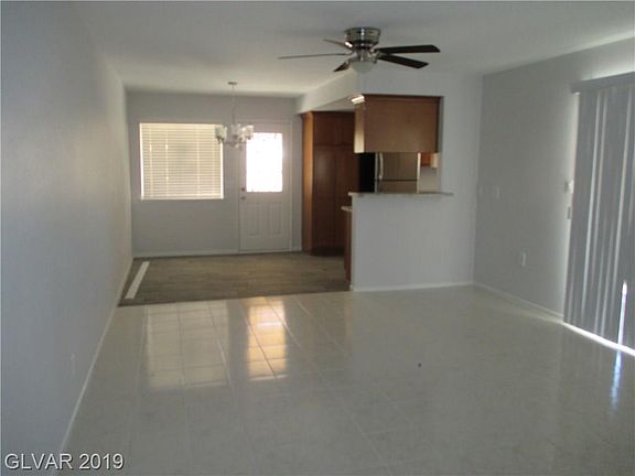 3rd image of 3817 Caddy Cir
