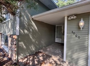 4060 Cinnabar Dr, Eagan, MN 55122
