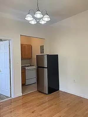 Rented by REAL New York | media 23