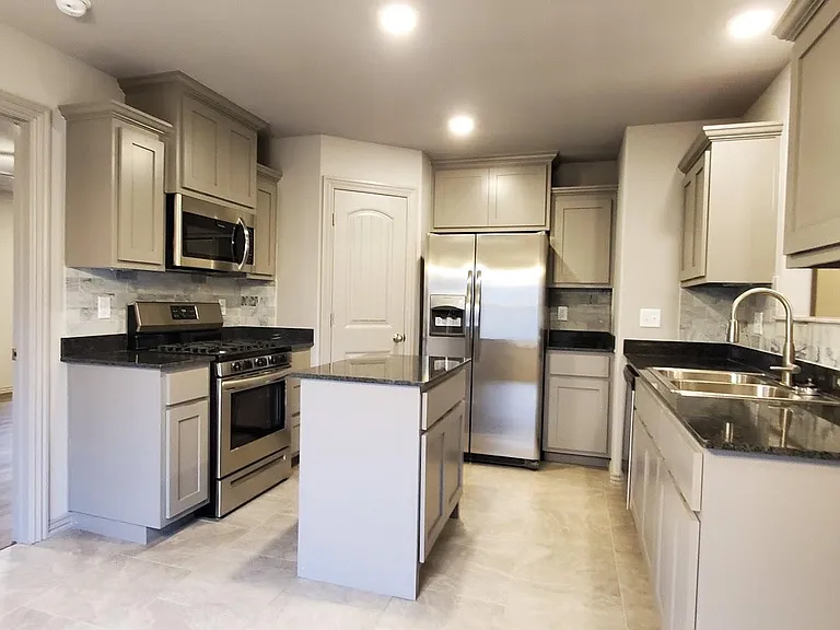 2315 W Margaret St — Photo 11