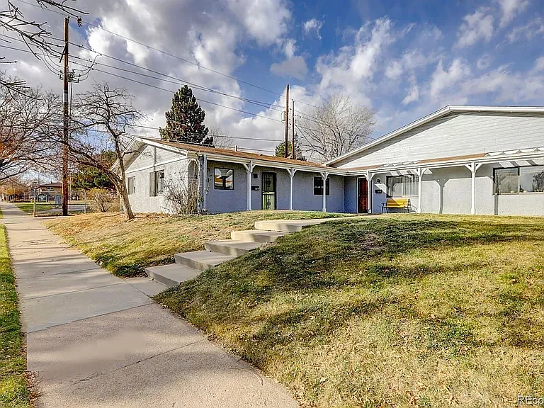 1209 W 37th Ave