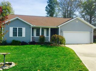 107 Winterberry Rd, Mount Orab, OH 45154