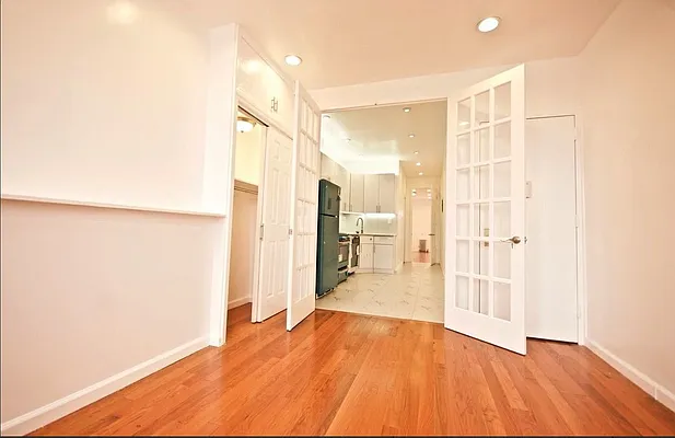 Rented by Compass | media 14