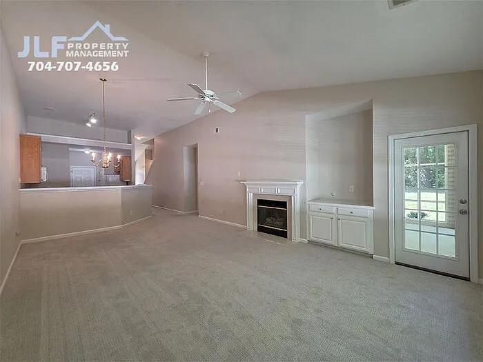 4730 Willow Glen Rd — Photo 8