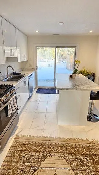 435 Napier St #B — Photo 9