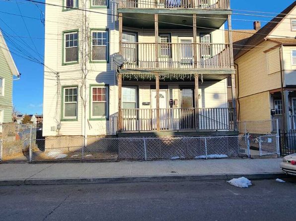 266 Brooks St FLOOR 2