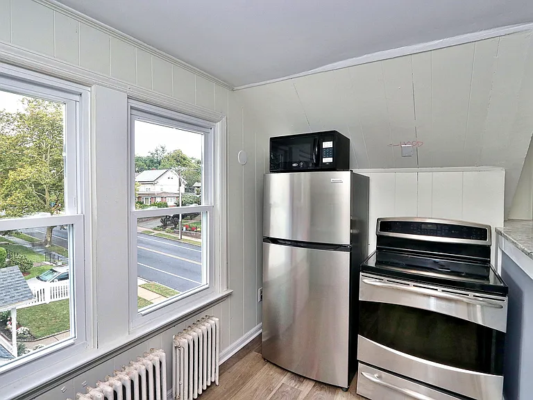 128 Mount Pleasant Ave — Photo 5