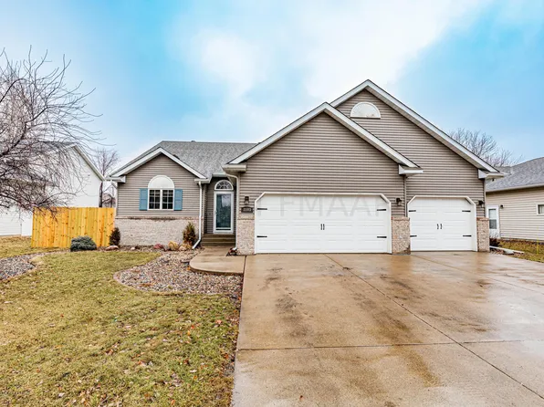 3103 25th Ave S, Fargo, ND 58103