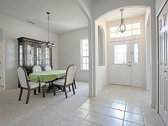 3rd image of 3818 Westover Cir