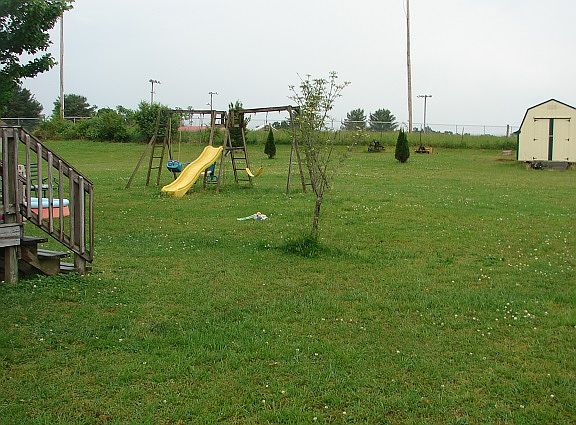 3rd image of 163 E Airport Dr