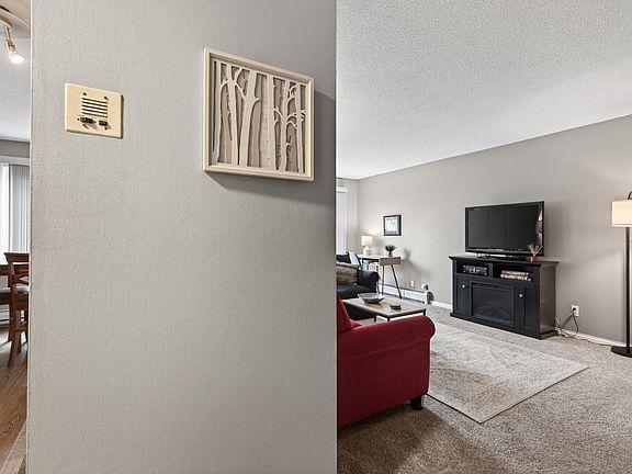 4th image of 333 8th St SE APT 117