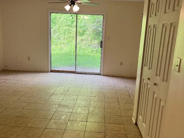 1130 State Route 40 W #S6, Staffordsville, KY 41256